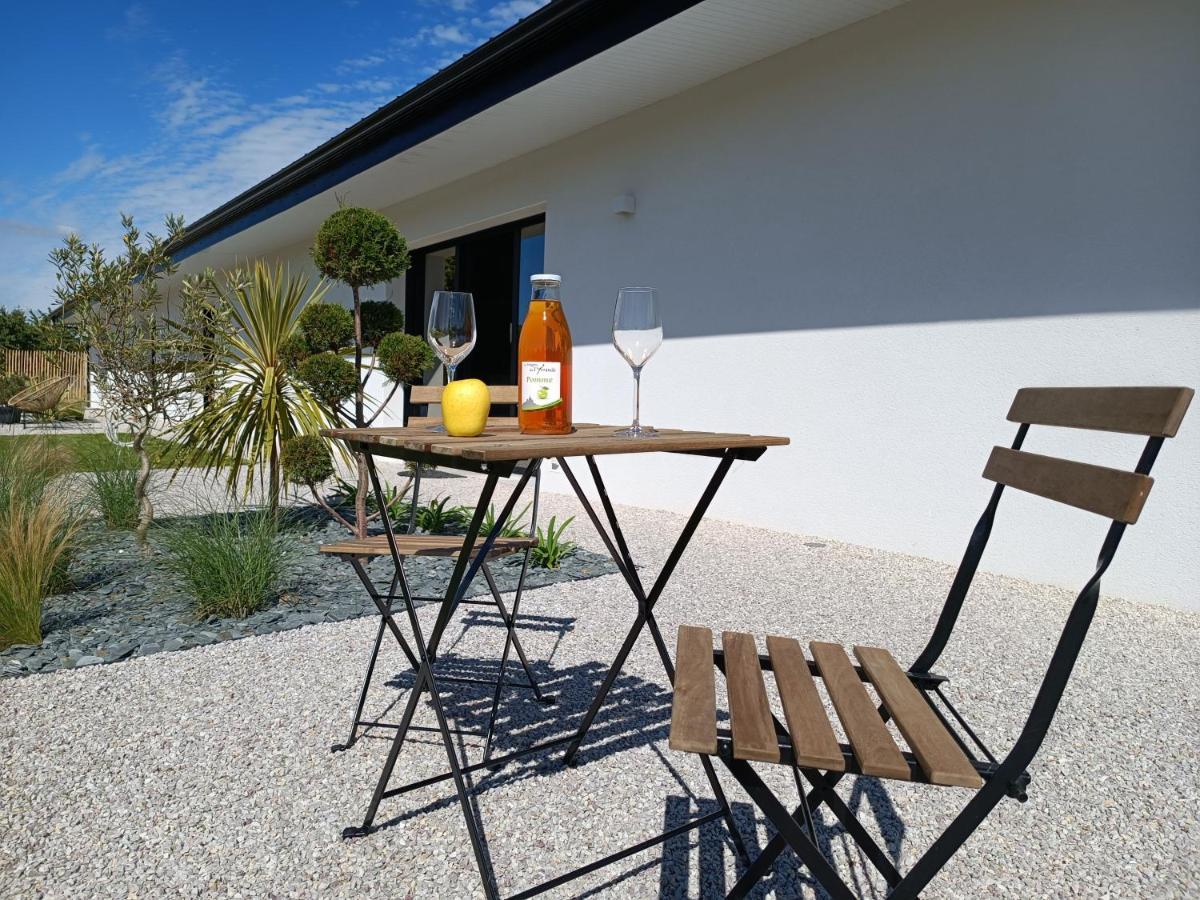 Maison Bailly Ducey-Les Cheris Eksteriør bilde